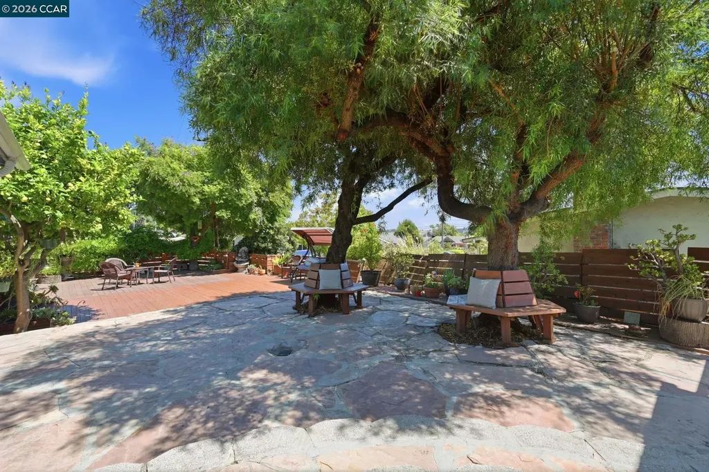 1501 Lassen Court Vallejo CA 94591