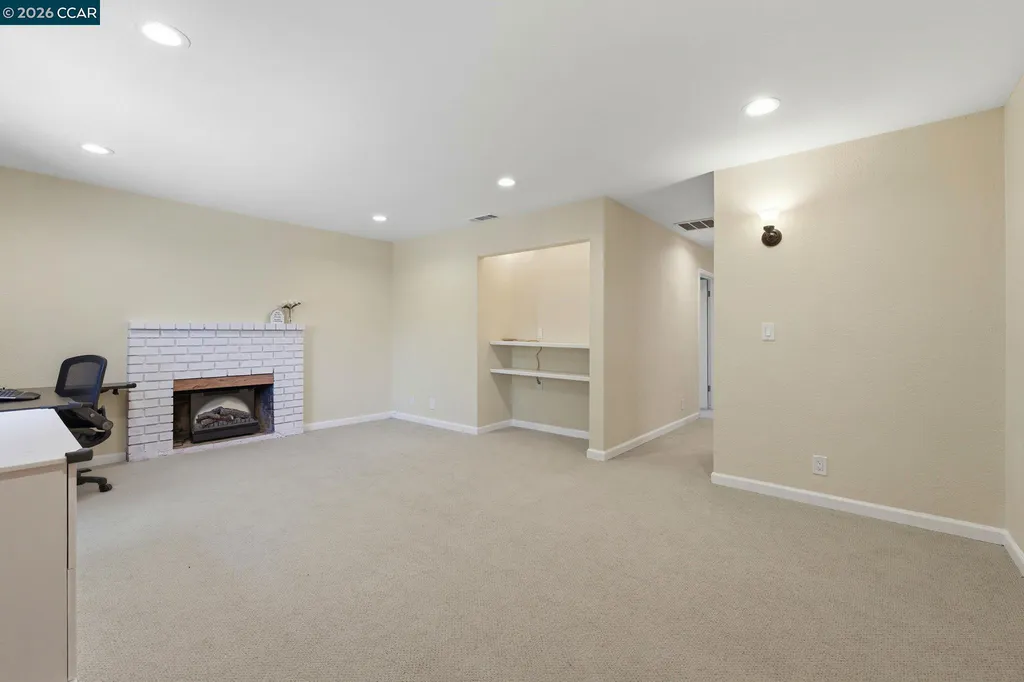 1501 Lassen Court Vallejo CA 94591