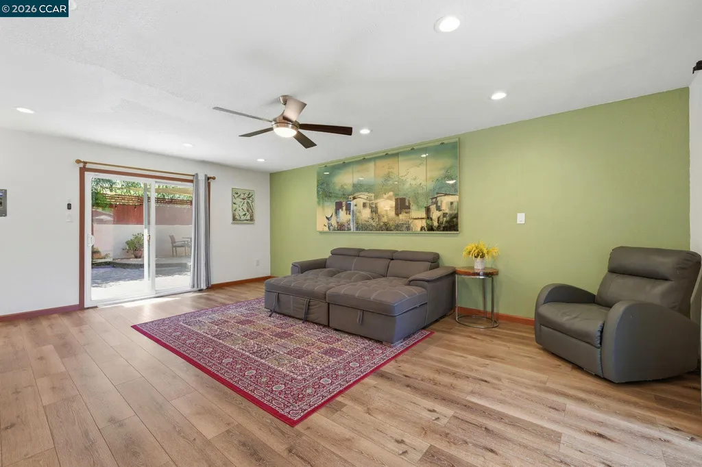 1501 Lassen Court Vallejo CA 94591