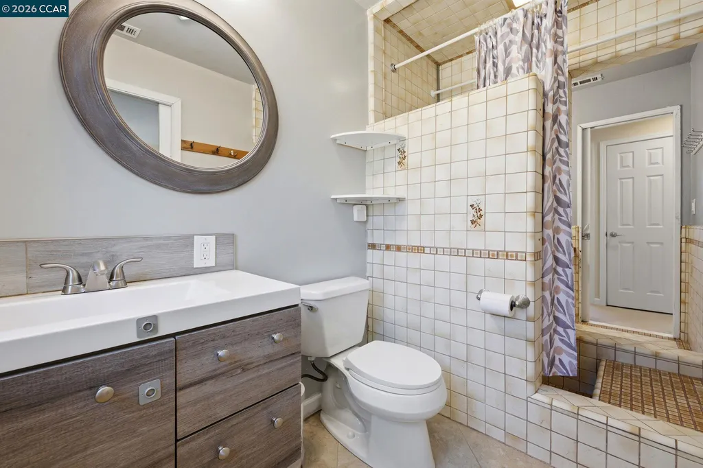 1501 Lassen Court Vallejo CA 94591
