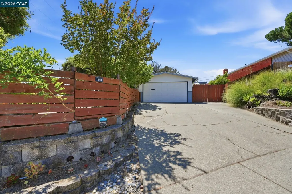 1501 Lassen Court Vallejo CA 94591