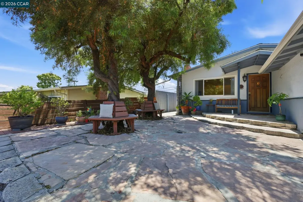 1501 Lassen Court Vallejo CA 94591