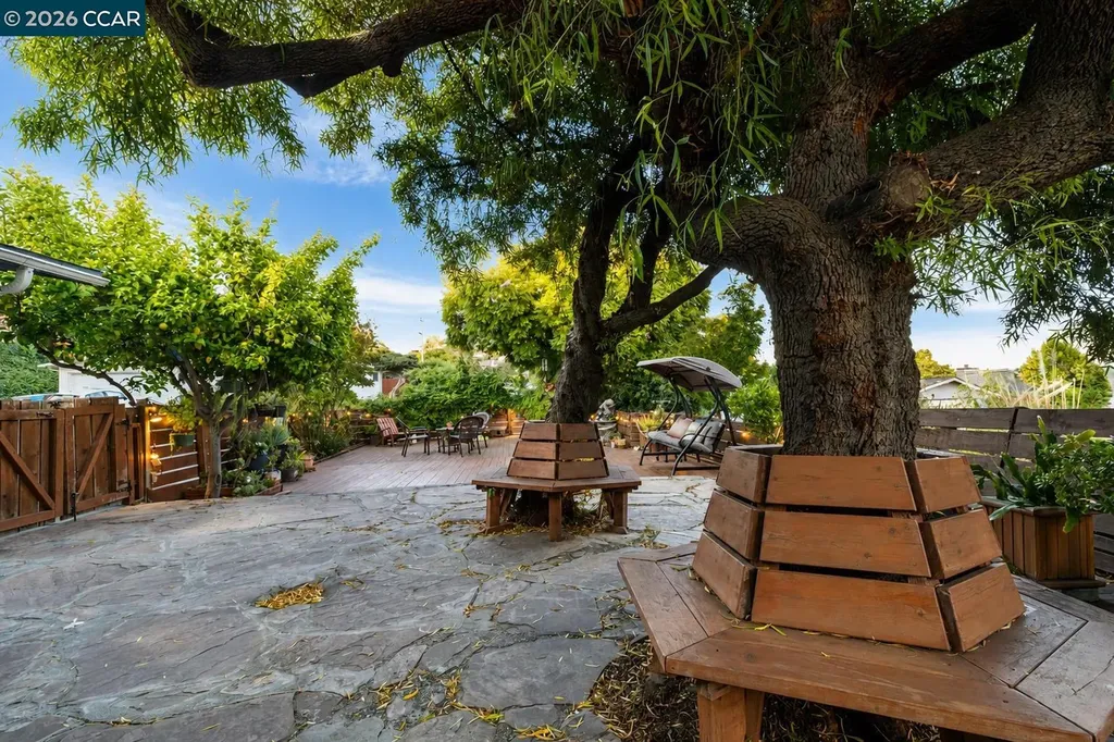 1501 Lassen Court Vallejo CA 94591