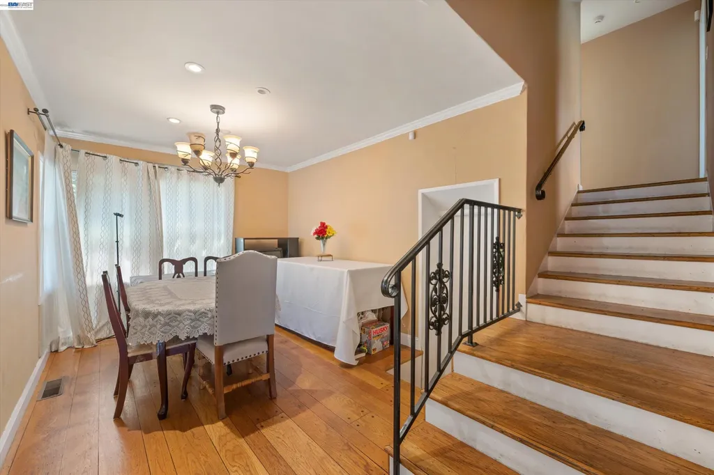 3521 Pierson Street Oakland CA 94619