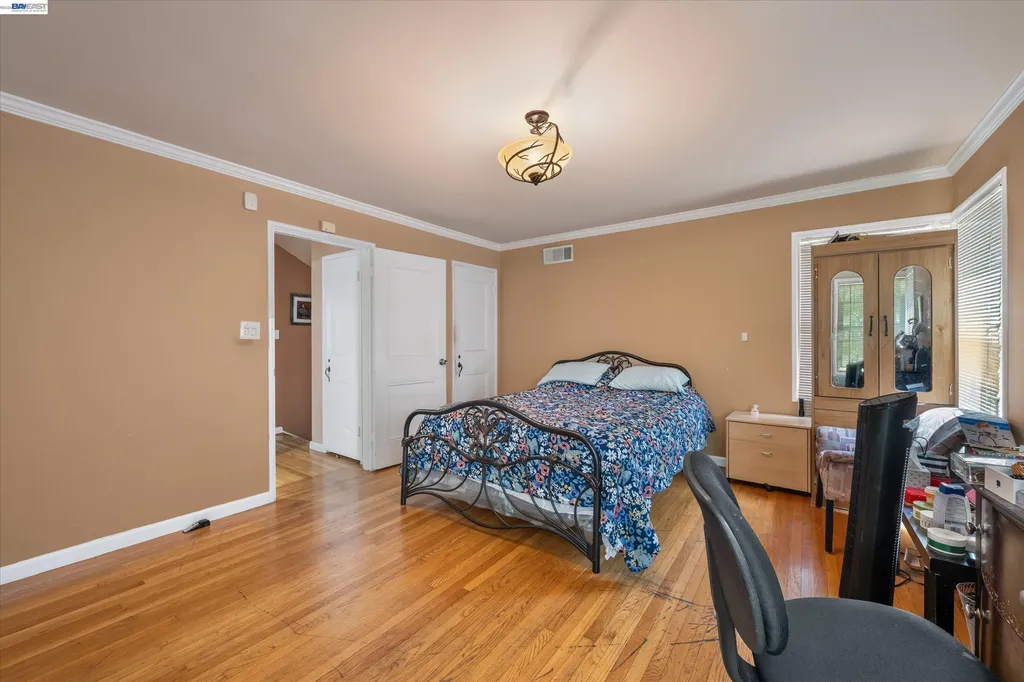3521 Pierson Street Oakland CA 94619