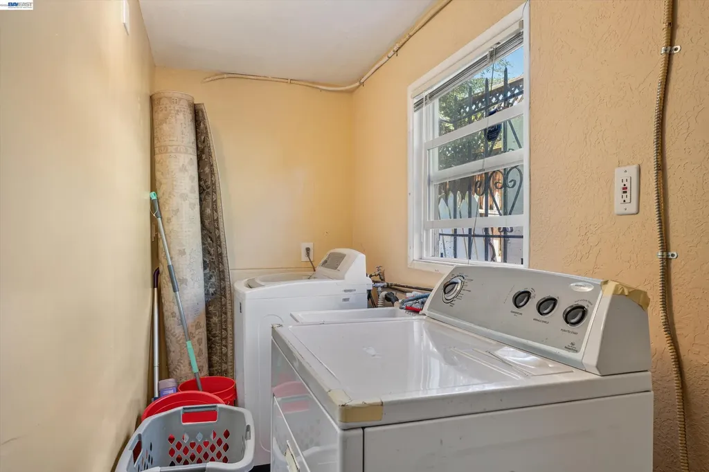 3521 Pierson Street Oakland CA 94619