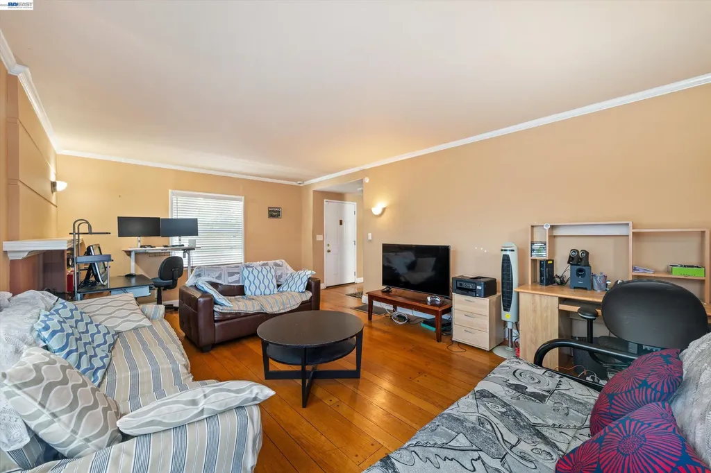 3521 Pierson Street Oakland CA 94619