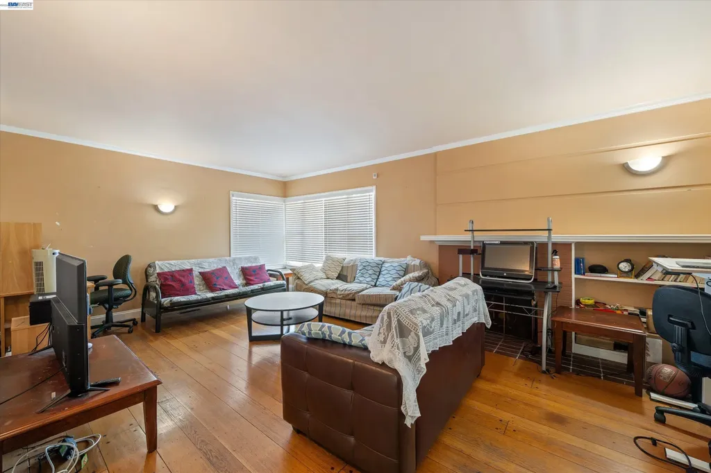 3521 Pierson Street Oakland CA 94619