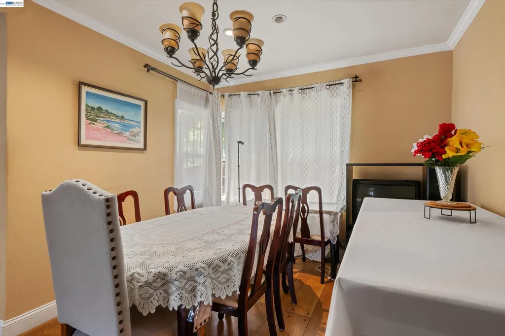 3521 Pierson Street Oakland CA 94619