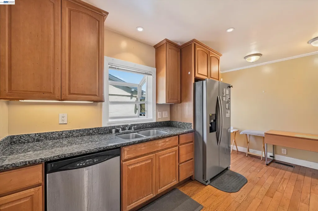 3521 Pierson Street Oakland CA 94619
