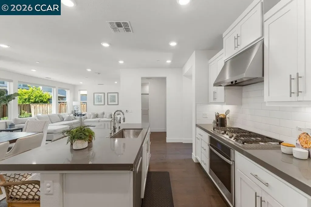 5772 Juniper Way Dublin CA 94568