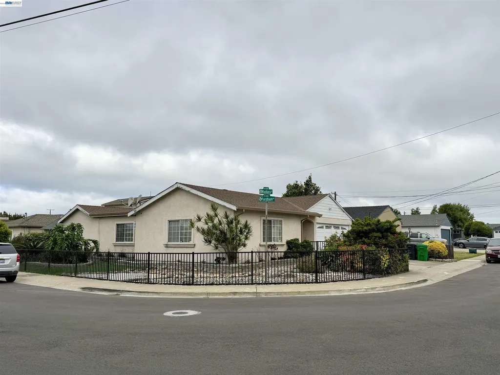 14631 Rollins Street San Leandro CA 94579