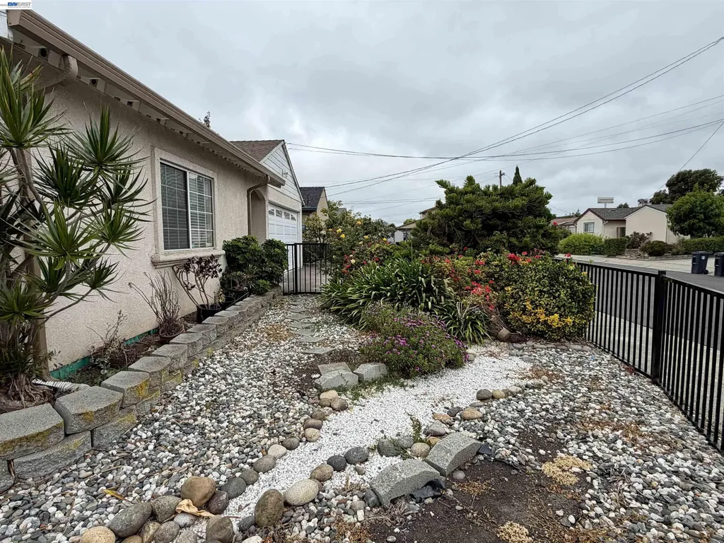 14631 Rollins Street San Leandro CA 94579