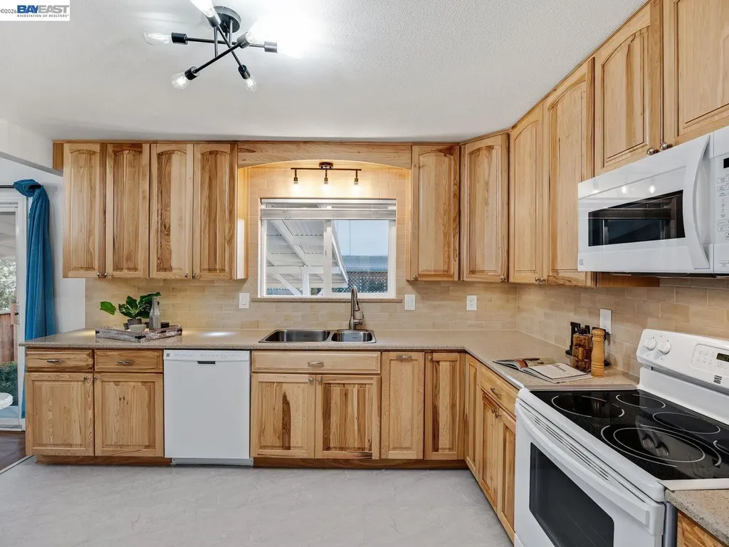 359 Michell Livermore CA 94551