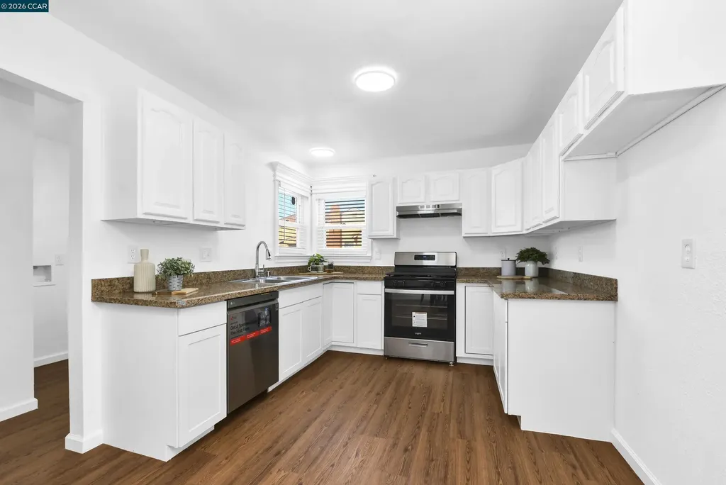 425 8th Street Pittsburg CA 94565