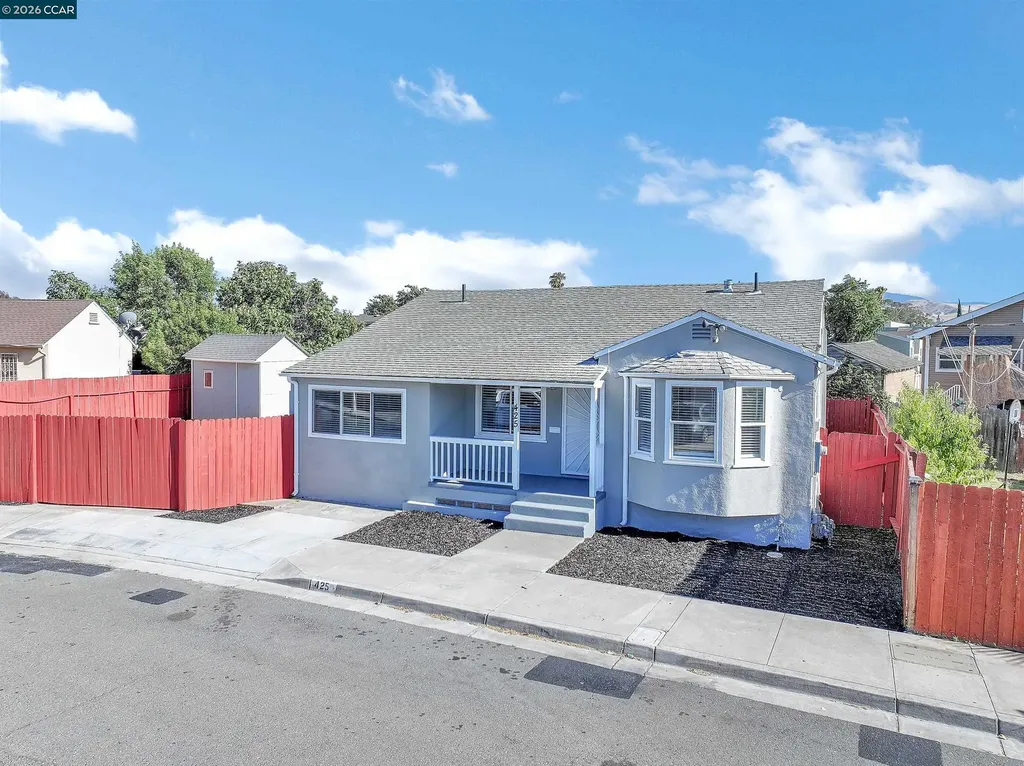 425 8th Street Pittsburg CA 94565