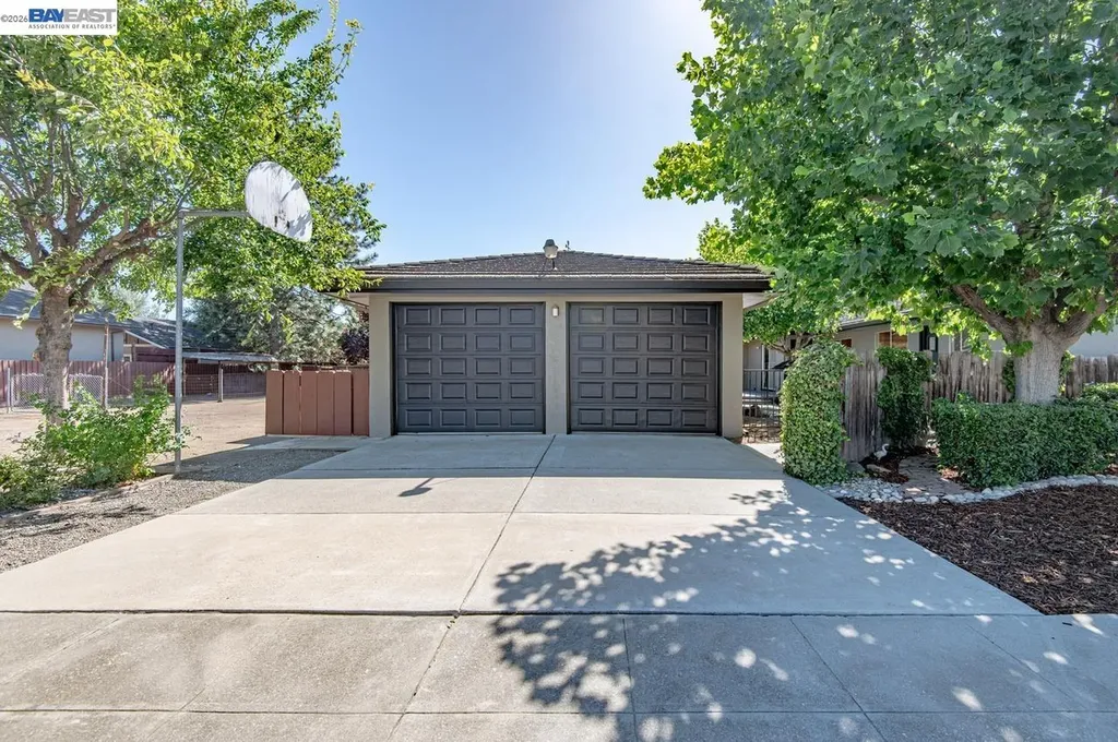 1681 5th Street Livermore CA 94550