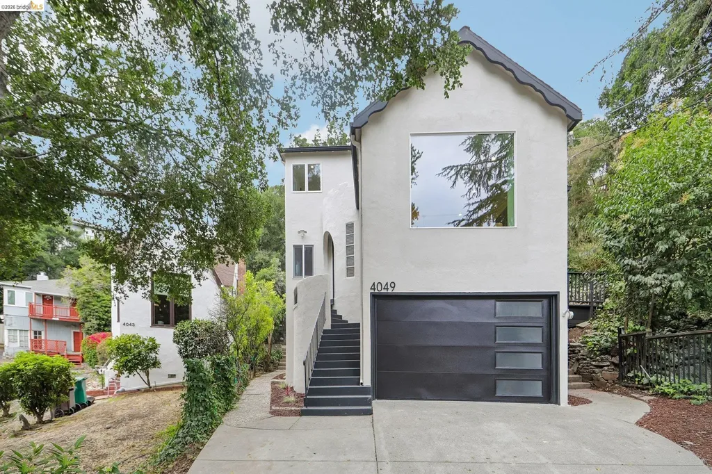 4049 Canon Avenue Oakland CA 94602