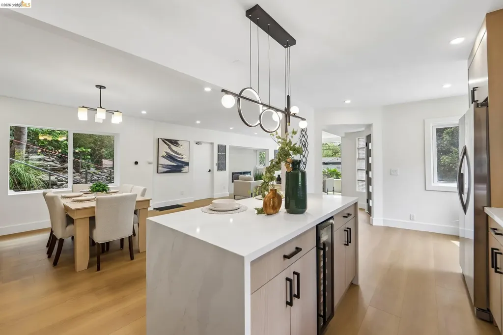 4049 Canon Avenue Oakland CA 94602