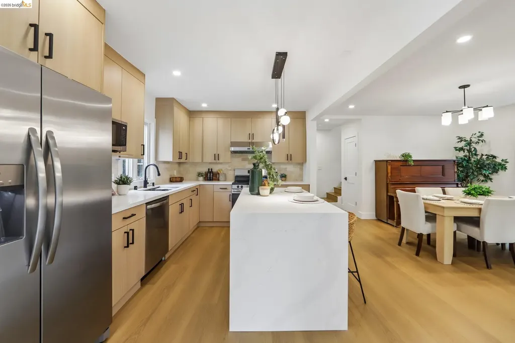 4049 Canon Avenue Oakland CA 94602