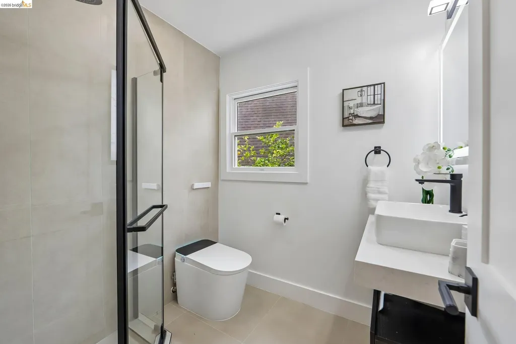 4049 Canon Avenue Oakland CA 94602