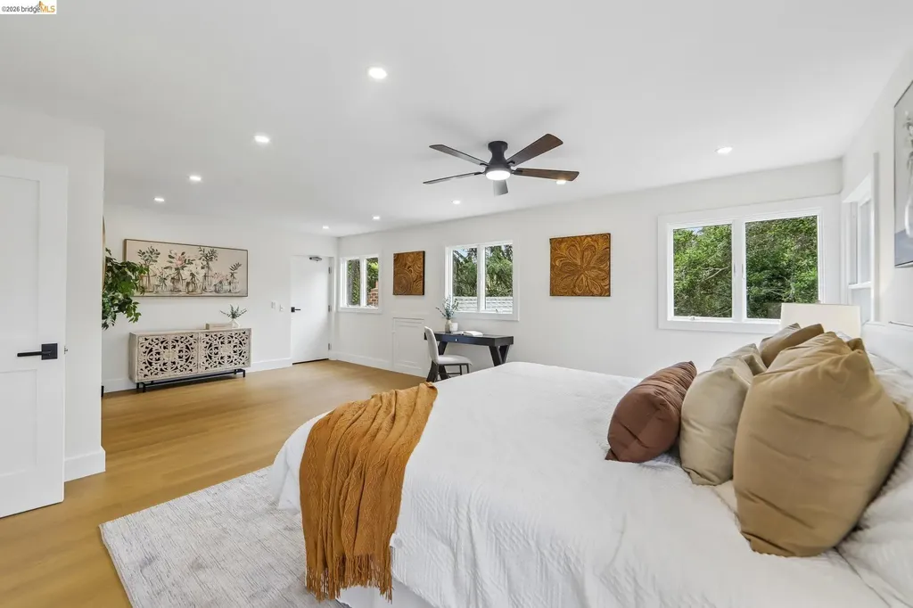 4049 Canon Avenue Oakland CA 94602