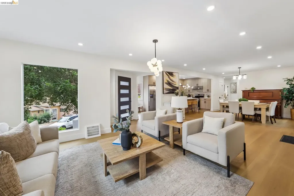 4049 Canon Avenue Oakland CA 94602