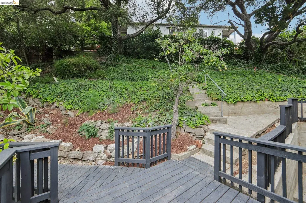 4049 Canon Avenue Oakland CA 94602