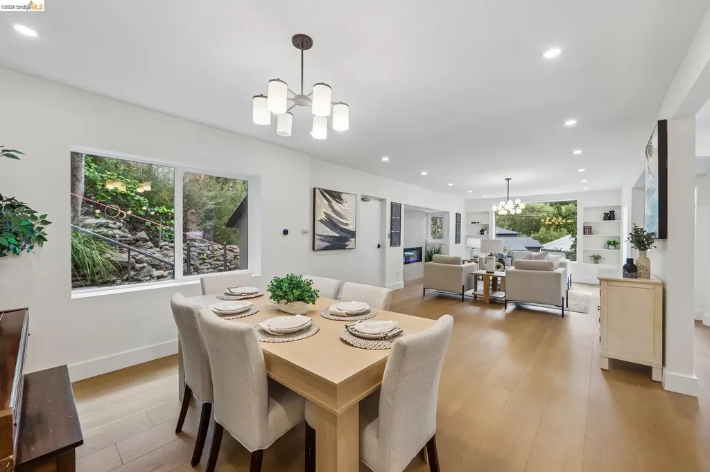4049 Canon Avenue Oakland CA 94602