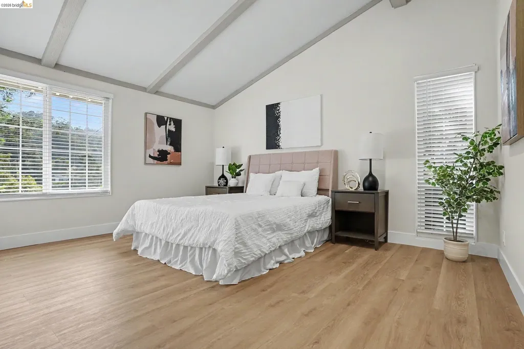 2185 Trafalgar Place Oakland CA 94611