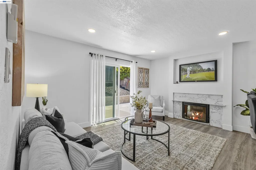406 Mini Drive Vallejo CA 94589