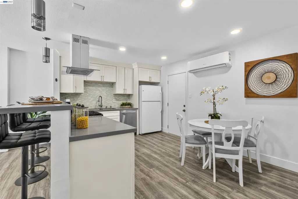 406 Mini Drive Vallejo CA 94589