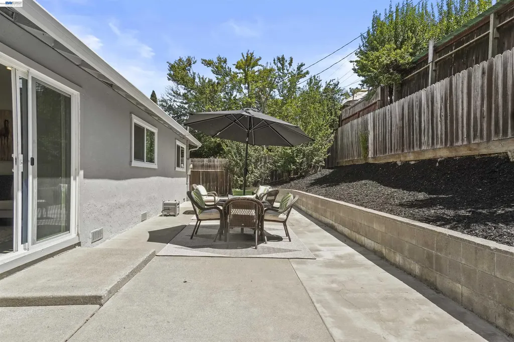 406 Mini Drive Vallejo CA 94589