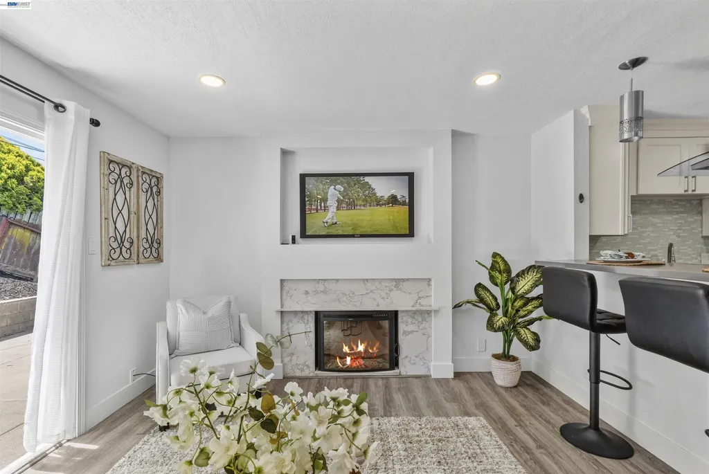 406 Mini Drive Vallejo CA 94589