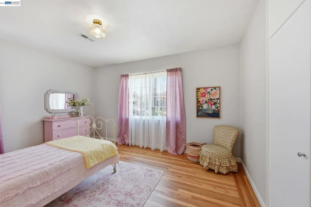 1135 Via Esperanza San Lorenzo CA 94580