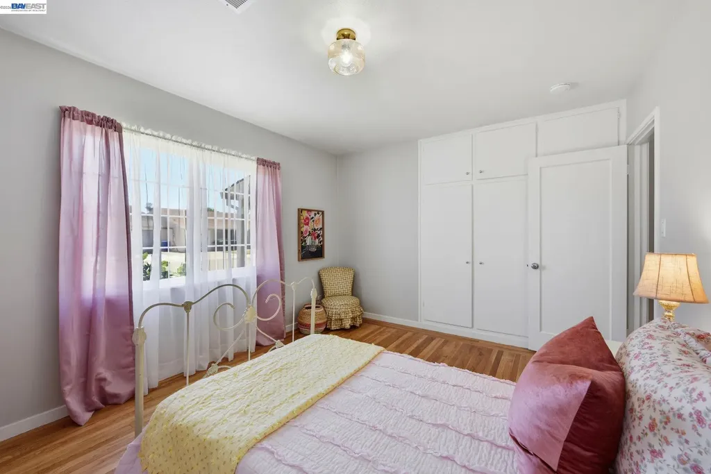 1135 Via Esperanza San Lorenzo CA 94580