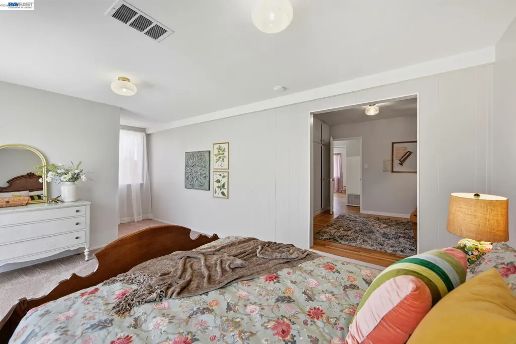 1135 Via Esperanza San Lorenzo CA 94580