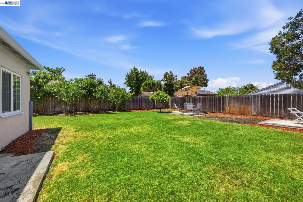 1135 Via Esperanza San Lorenzo CA 94580