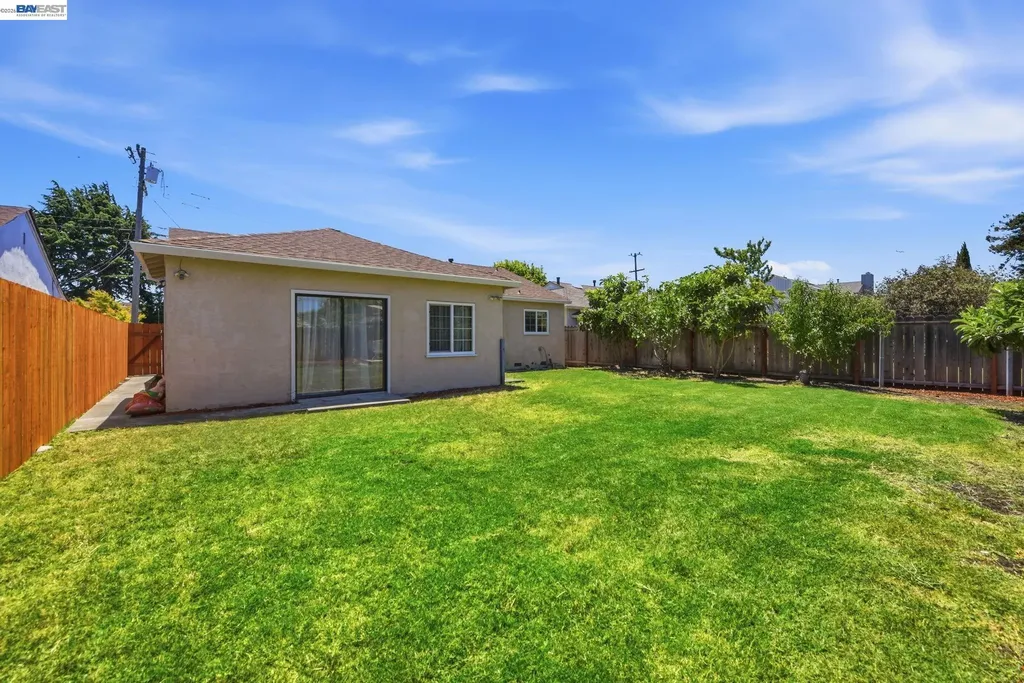 1135 Via Esperanza San Lorenzo CA 94580