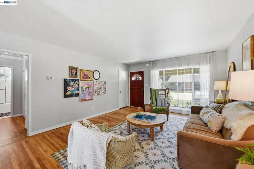 1135 Via Esperanza San Lorenzo CA 94580