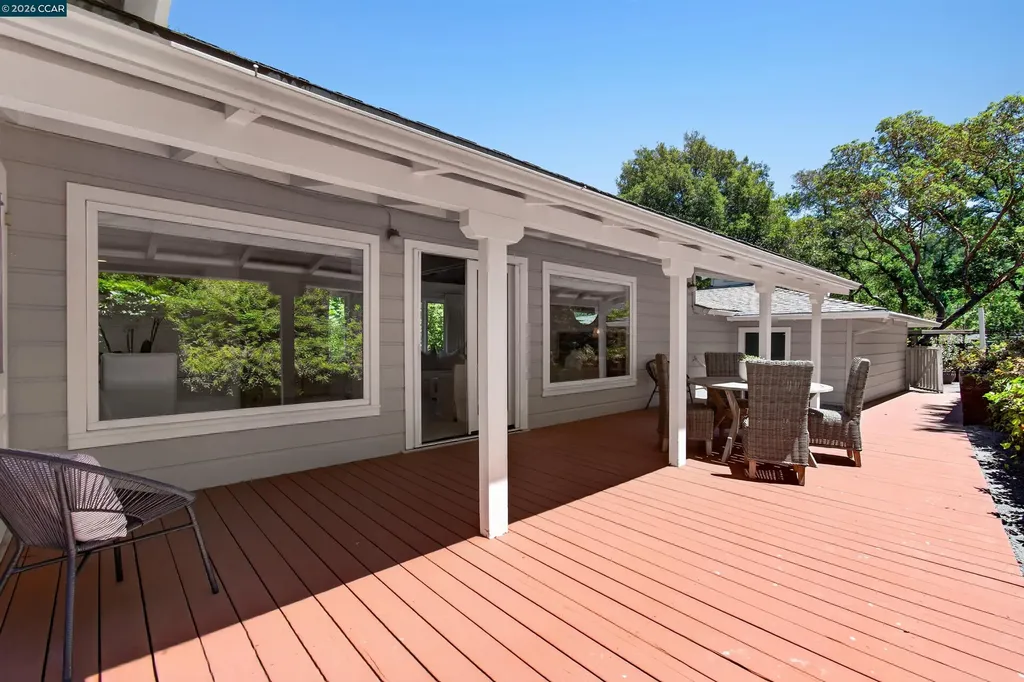 1 Greenwood Court Orinda CA 94563
