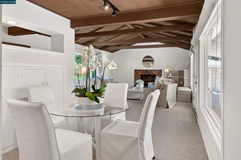1 Greenwood Court Orinda CA 94563
