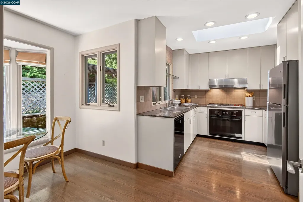 1 Greenwood Court Orinda CA 94563
