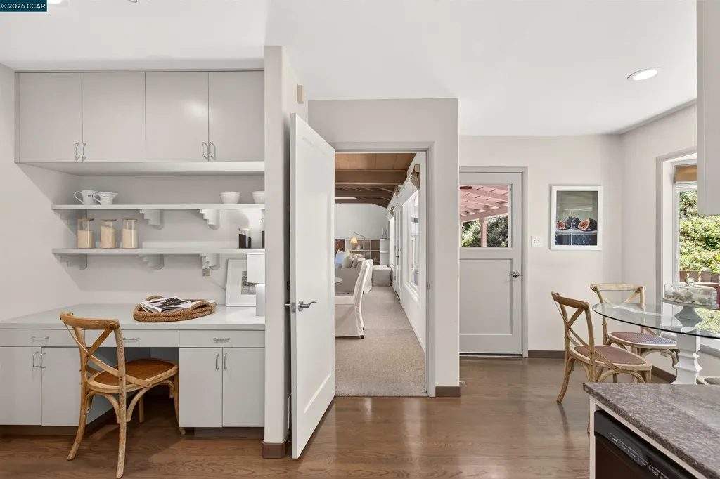 1 Greenwood Court Orinda CA 94563