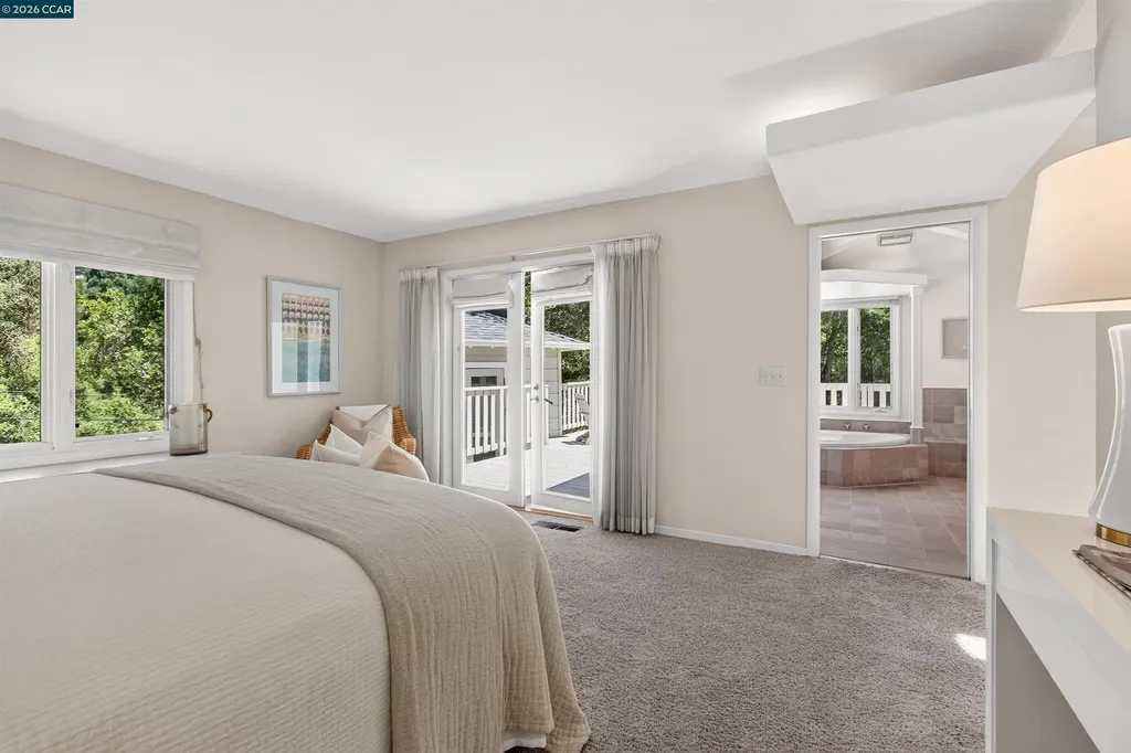 1 Greenwood Court Orinda CA 94563