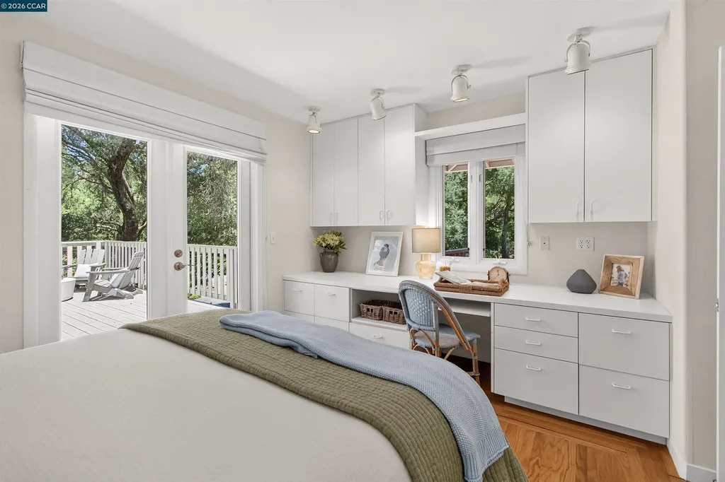 1 Greenwood Court Orinda CA 94563