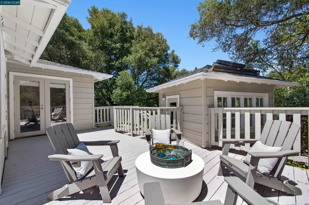 1 Greenwood Court Orinda CA 94563
