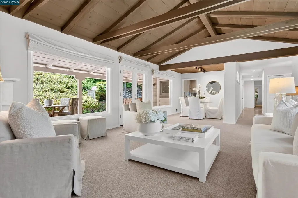 1 Greenwood Court Orinda CA 94563