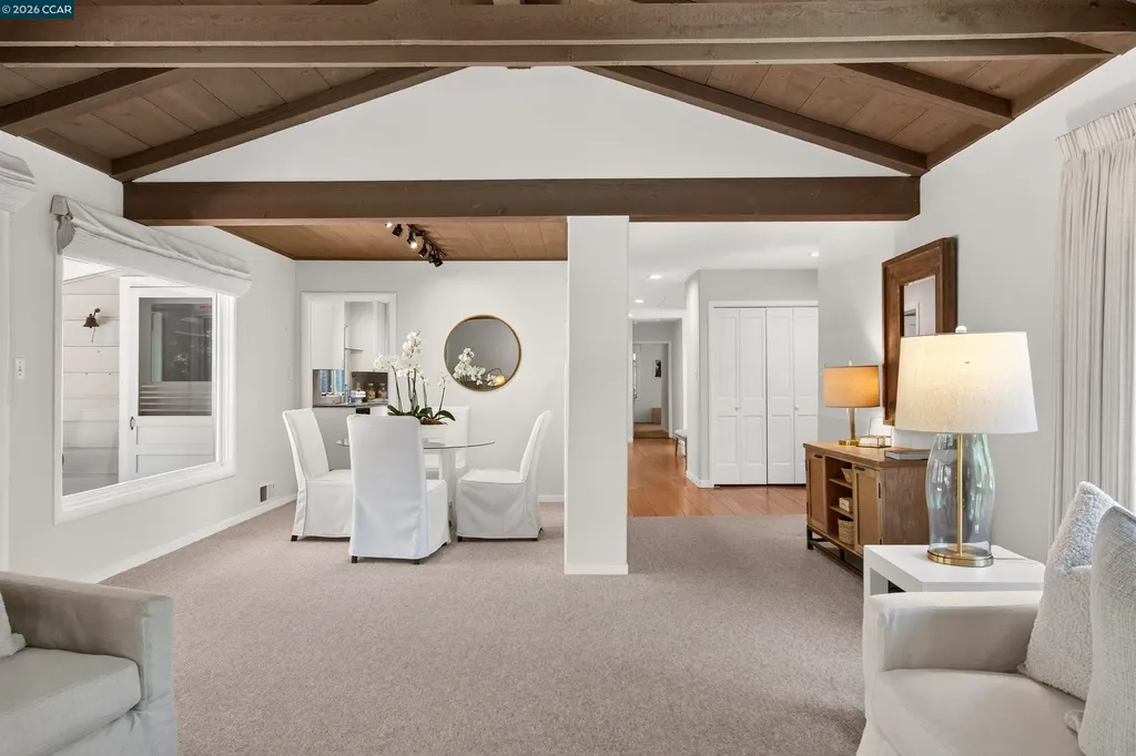 1 Greenwood Court Orinda CA 94563