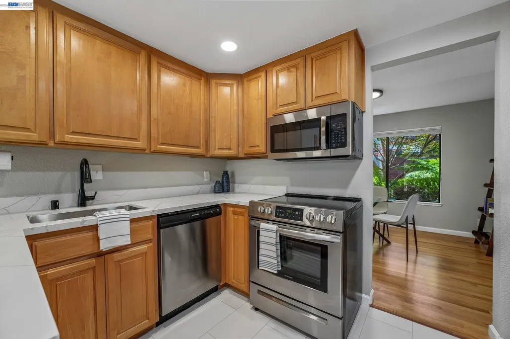 505 Lagunaria Lane Alameda CA 94502